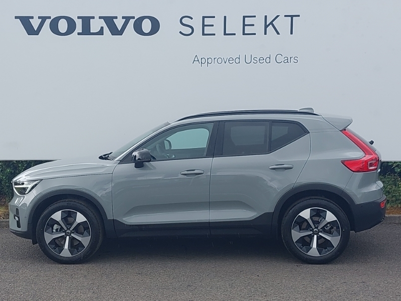 Volvo XC40 2.0 B3p Plus Pro Dark Grey #4