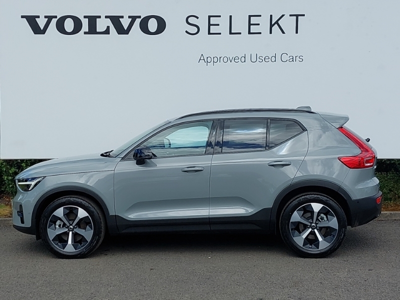 Volvo XC40 2.0 B3p Plus Pro Dark Grey #4