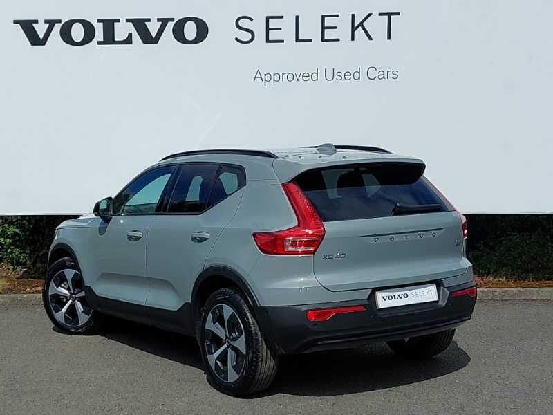 Volvo XC40 2.0 B3p Plus Pro Dark Grey #2
