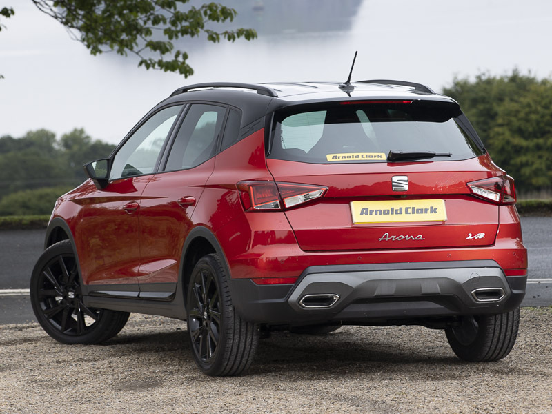 Seat Arona 1.0 Tsi 115 Fr Black Edition Dsg Red #2