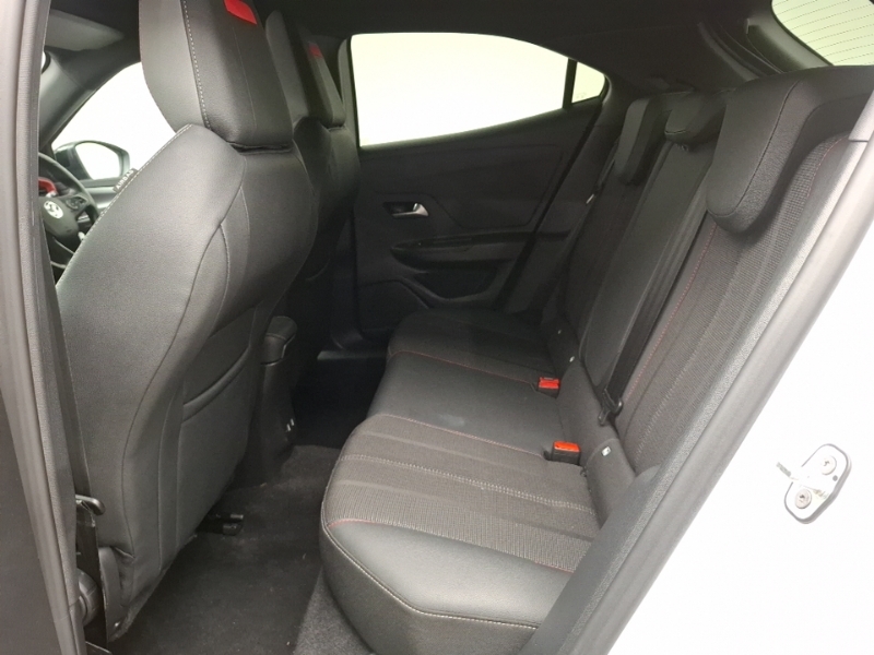 Vauxhall Mokka 1.2 Turbo 100 Gs SG73ZHW White #6