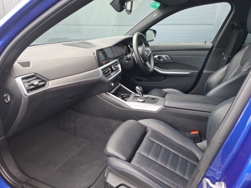 BMW 3 Series 320I Xdrive M Sport Step WF69WPN Blue #5