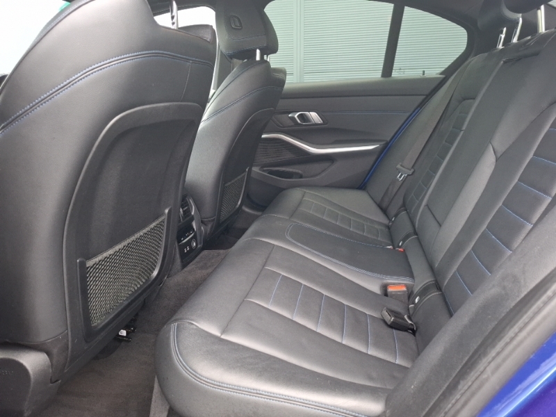 BMW 3 Series 320I Xdrive M Sport Step WF69WPN Blue #6