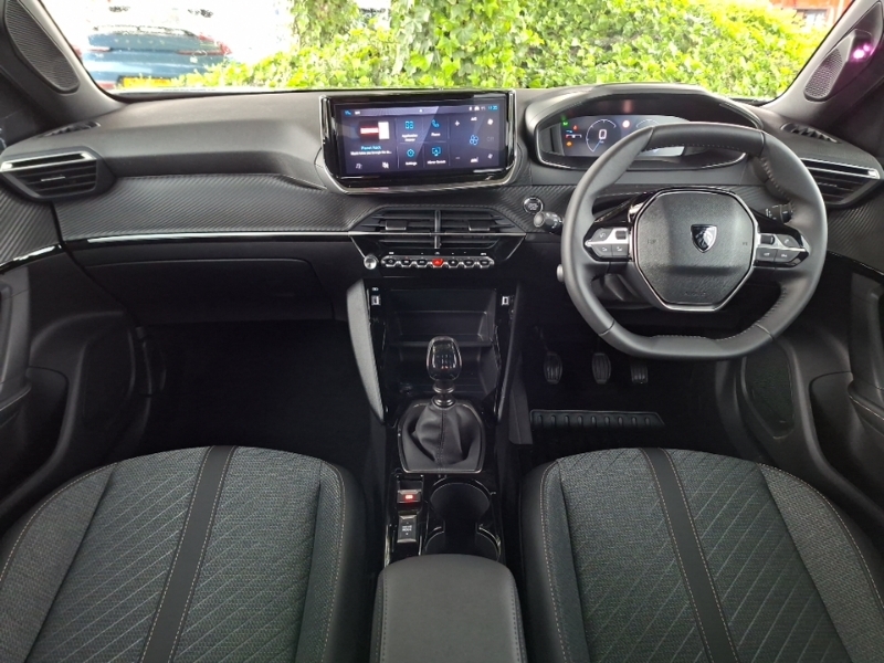Peugeot 2008 1.2 Puretech Allure Grey #3