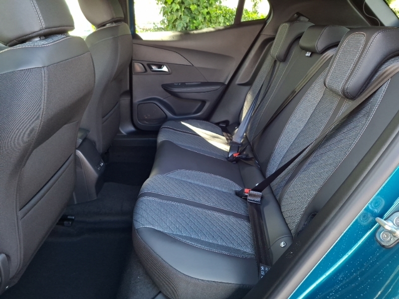 Peugeot 2008 1.2 Puretech 130 Allure Eat8 Blue #6