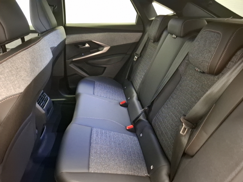 Peugeot 3008 1.2 Hybrid 145 Allure E-dsc6 Black #6
