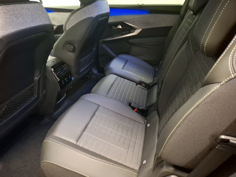 Peugeot 5008 157Kw Gt 73Kwh Blue #6