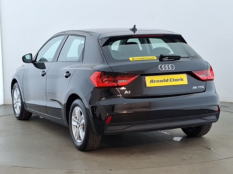 Audi A1 25 Tfsi Technik WN22HDG Black #2