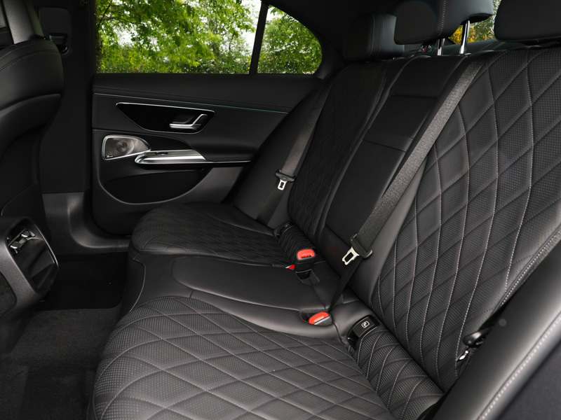 Mercedes-Benz E Class E200 Exclusive Premium Plus 9G-tronic Black #6