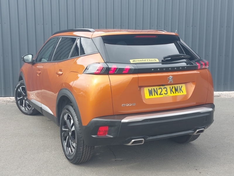 Peugeot 2008 1.2 Puretech 130 Allure Premium WN23KMK Orange #2