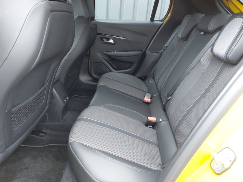 Peugeot 208 1.5 Bluehdi 100 Gt YF22YCW Yellow #6