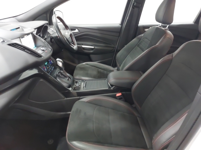 Ford Kuga 1.5 Tdci St-line 2Wd KW67NBG White #5