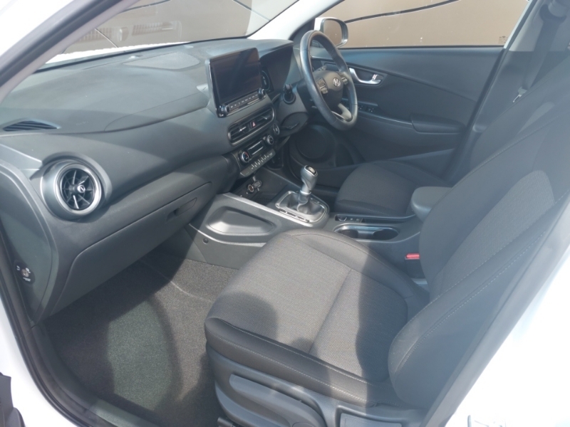 Hyundai Kona 1.0 Tgdi 48V Mhev Premium SD22SGZ White #5