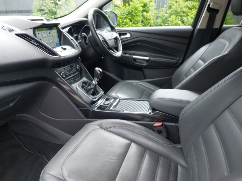 Ford Kuga 2.0 Tdci Titanium X 2Wd SD67WVX Black #5
