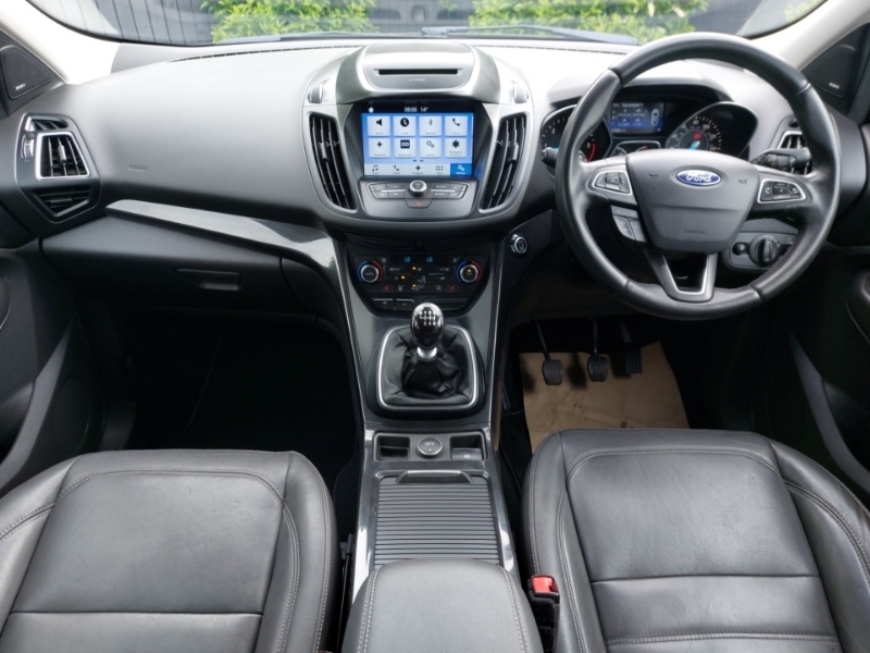 Ford Kuga 2.0 Tdci Titanium X 2Wd SD67WVX Black #3