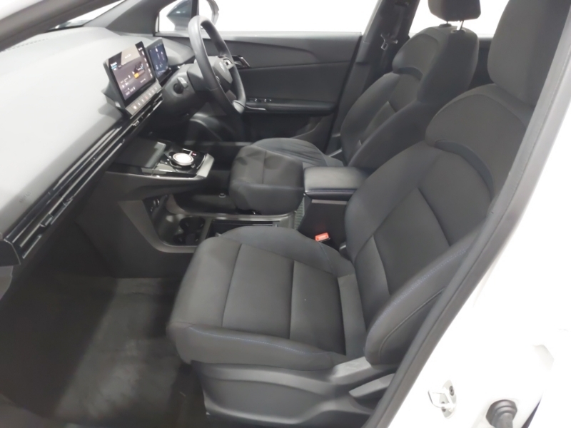 MG MG4 125Kw Se Ev 51Kwh FL23HHV White #5