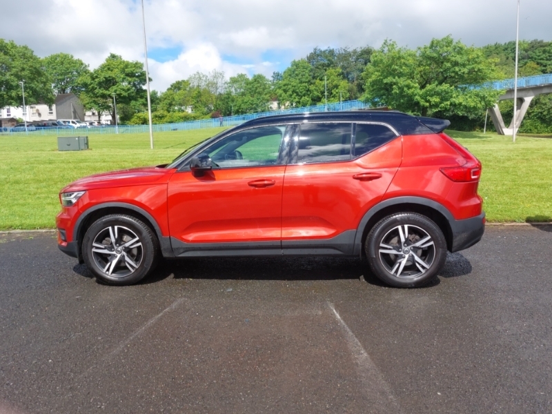 Volvo XC40 2.0 B4p R Design Awd PK70FSA Red #4