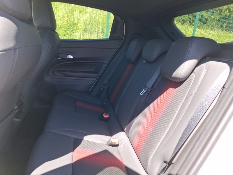 Alfa Romeo Junior 1.2 Turbo Ibrida ST26OEK White #6