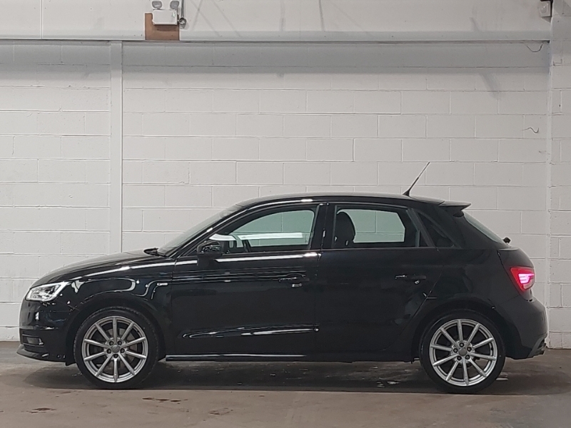 Audi A1 1.4 Tfsi S Line MH17FVN Black #4