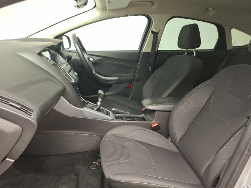 Ford Focus 1.5 Tdci 120 Zetec Edition SG17GFE Silver #5