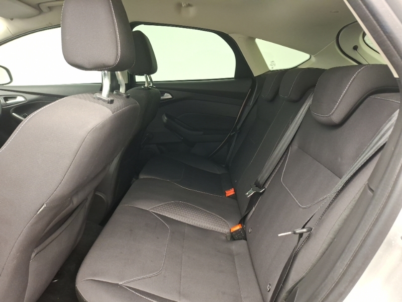 Ford Focus 1.5 Tdci 120 Zetec Edition SG17GFE Silver #6