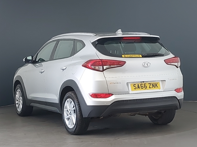 Hyundai Tucson 1.7 Crdi Blue Drive Se Nav 2Wd SA66ZNK Silver #2