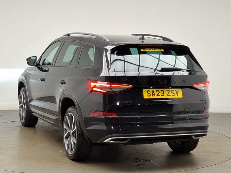Skoda Kodiaq 2.0 Tdi Sport Line 4X4 Dsg 7 Seat SA23ZSV Black #2