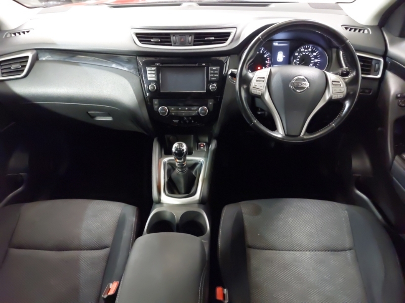 Nissan Qashqai 1.2 Dig-t N-connecta SC17WUJ Red #3