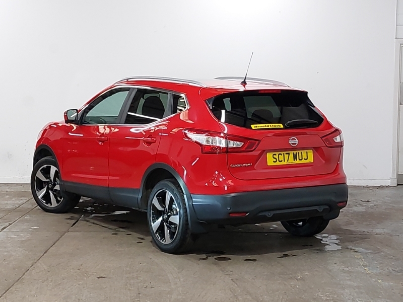 Nissan Qashqai 1.2 Dig-t N-connecta SC17WUJ Red #2