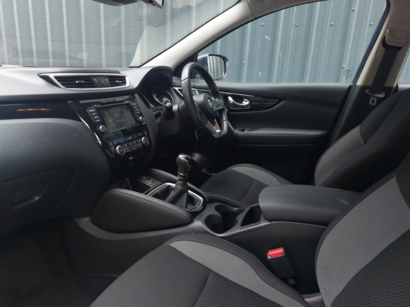 Nissan Qashqai 1.3 Dig-t 160 Acenta Premium DG69VMU Blue #5