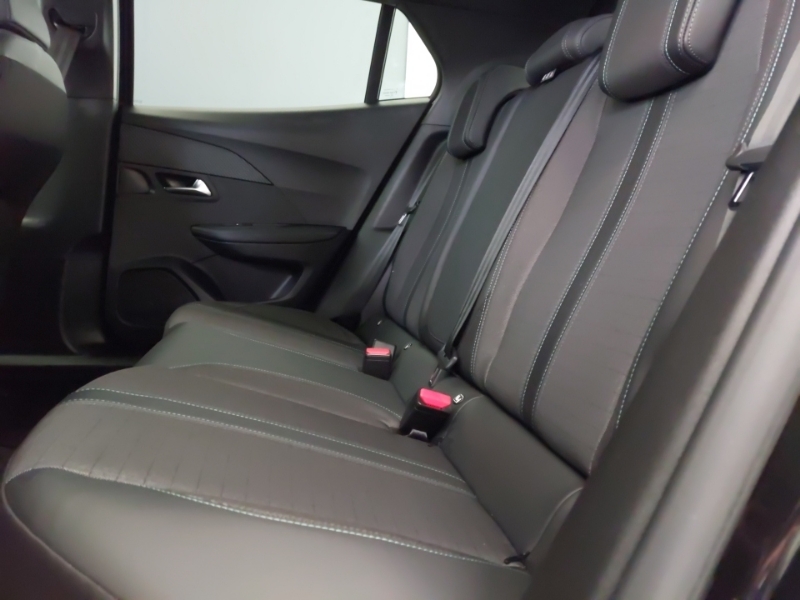 Peugeot 2008 1.2 Puretech Allure Premium MW23NDE Black #6