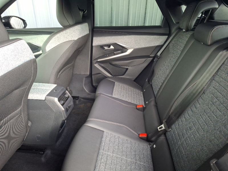 Peugeot 3008 1.2 Hybrid 145 Allure E-dsc6 Blue #6