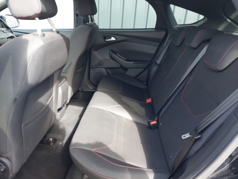 Ford Focus 1.0 Ecoboost 125 St-line DX67TTU Black #6