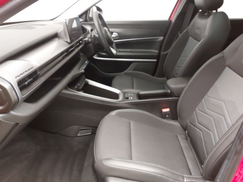 Jeep Avenger 1.2 E-hybrid Altitude Dct Red #5