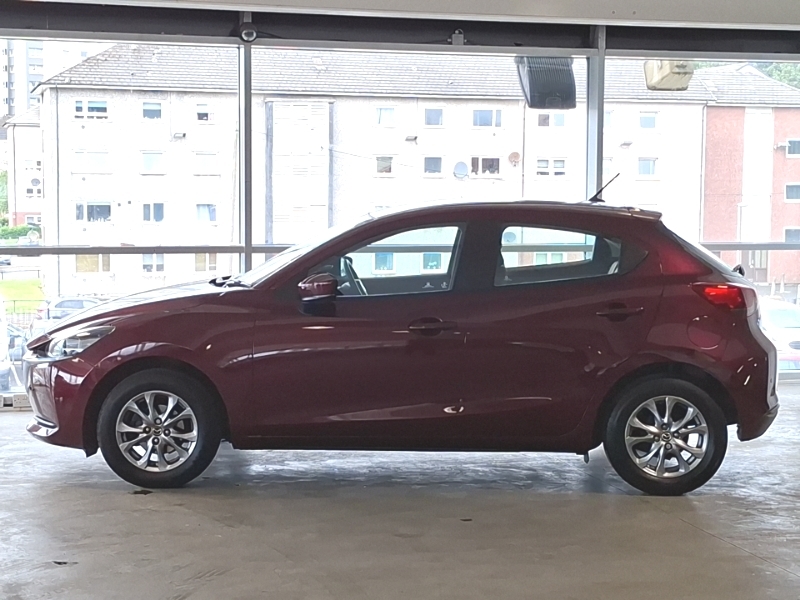 Mazda 2 1.5 Skyactiv G 75 Se-l SF23WKE Red #4