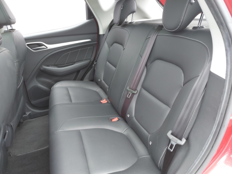 MG ZS 105Kw Exclusive Ev 45Kwh Red #6