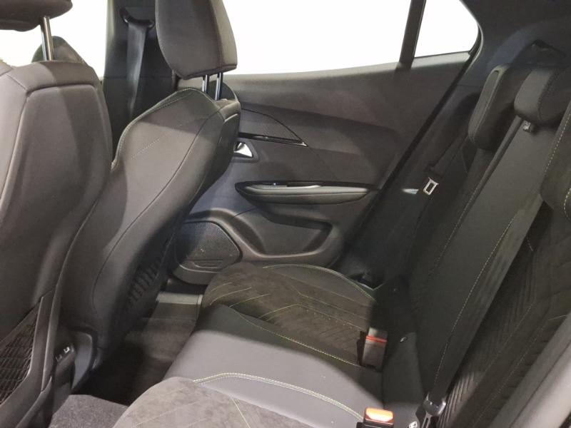 Peugeot 2008 1.2 Puretech 130 Gt Premium Eat8 SD26LNM Black #6