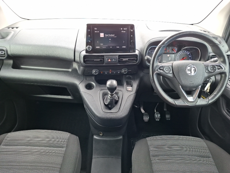 Vauxhall Combo Life 1.5 Turbo D Se 7 Seat AO21RXA Black #3