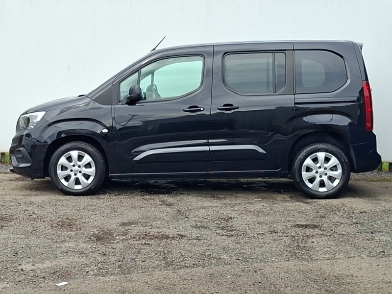 Vauxhall Combo Life 1.5 Turbo D Se 7 Seat AO21RXA Black #4