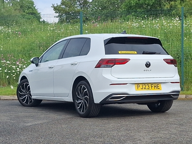 Volkswagen Golf 1.5 Tsi Style Edition PJ23FHE White #2