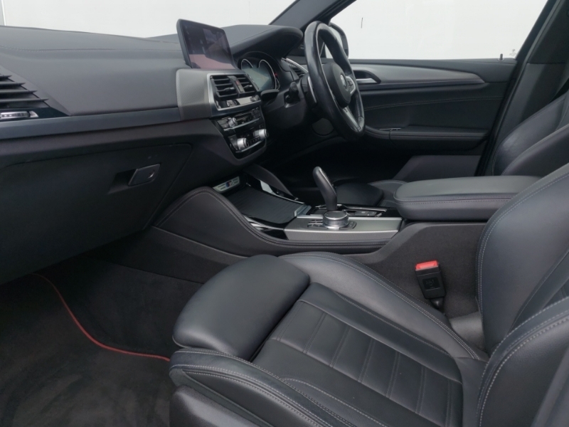 BMW X4 Xdrive M40d Step KL68KAK White #5