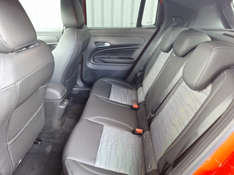 Jeep Avenger 1.2 E-awd E-hybrid Overland Dct Red #6