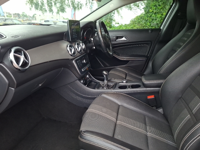 Mercedes-Benz GLA Class Gla 180 Urban Edition KU69HFJ Grey #5
