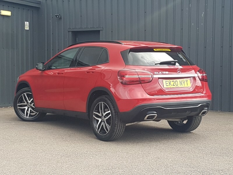 Mercedes-Benz GLA Class Gla 180 Urban Edition EK20NYT Red #2