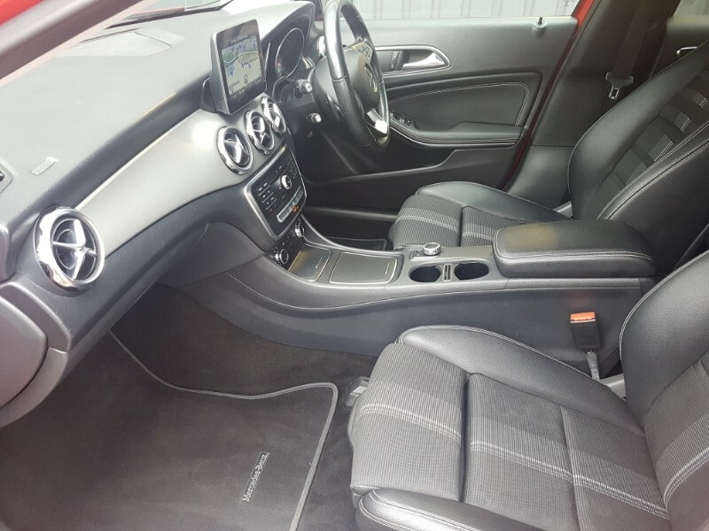Mercedes-Benz GLA Class Gla 180 Urban Edition EK20NYT Red #5
