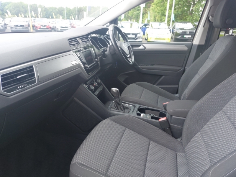 Volkswagen Touran 2.0 Tdi Se Dsg Beige #5