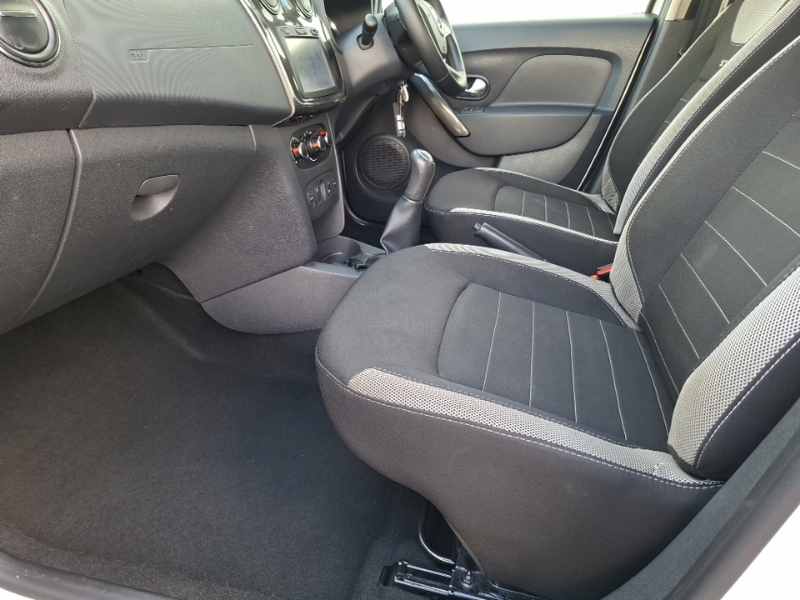 Dacia Sandero Stepway 0.9 Tce Laureate CK18EEG White #5