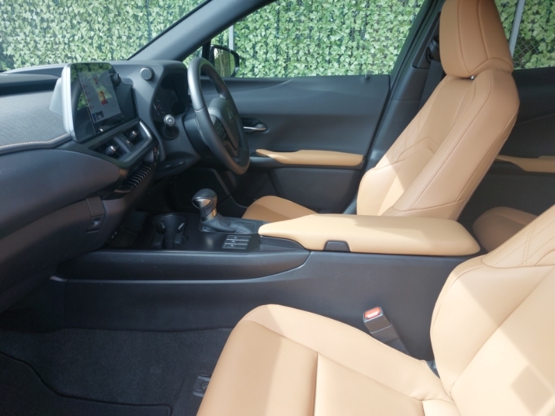 Lexus UX 250H 2.0 F-sport Design Cvt EK73FMV Black #5