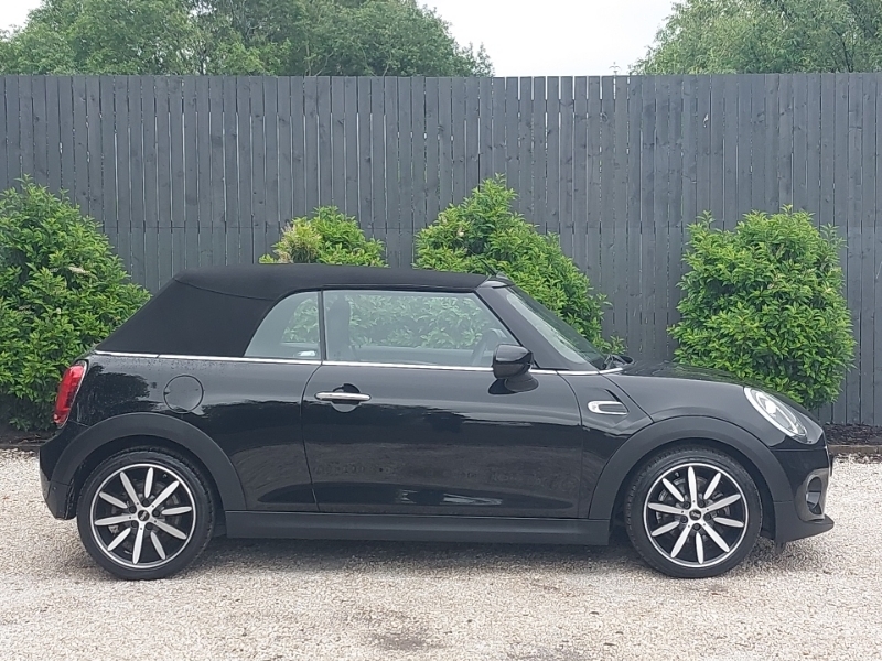 Mini Convertible 1.5 Cooper Exclusive II Comfort Pack Black #3