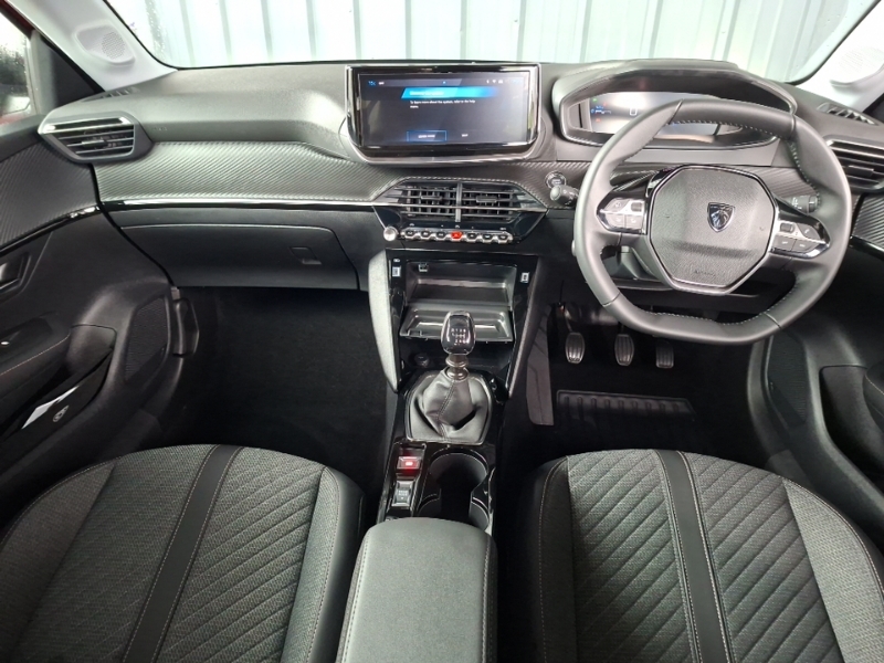 Peugeot 208 1.2 Puretech 100 Allure KM25OJB Red #3